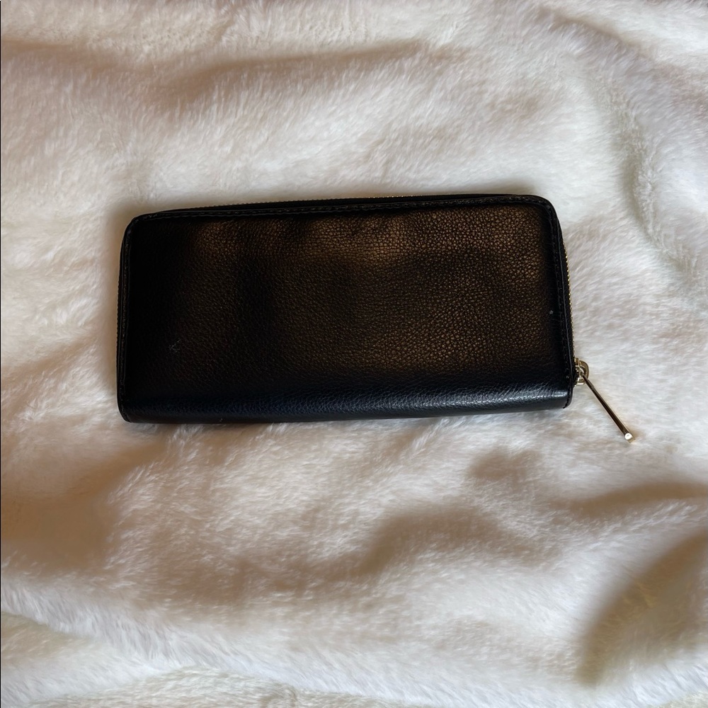 ❌❌❌❌Sold❌❌❌Authentic Michael Kors Wallet - Picture 3 of 8